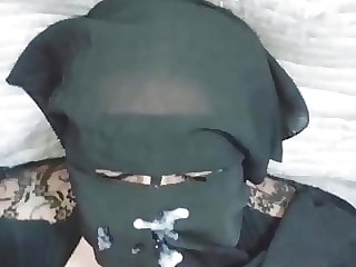 Cum on niqab